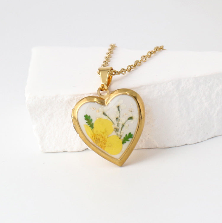 Birth Flower Heart Photo Box necklace creative gifts