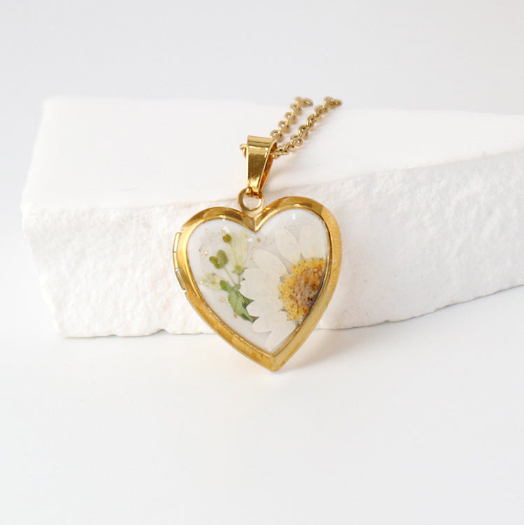 Birth Flower Heart Photo Box necklace creative gifts